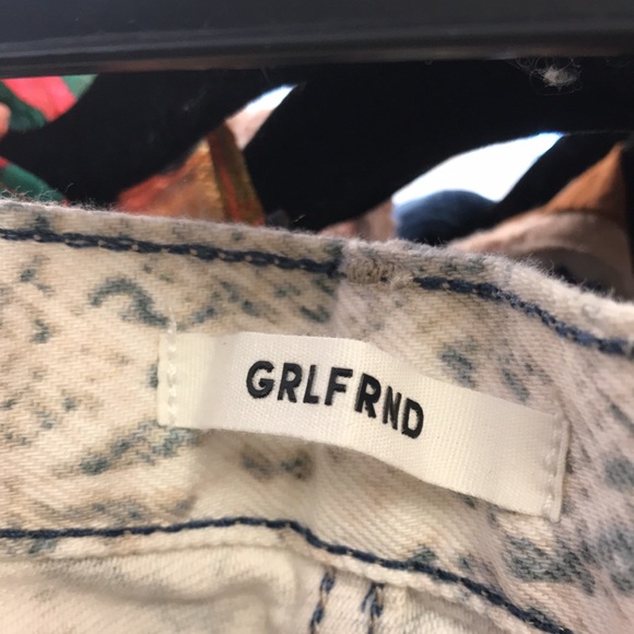 Grlfriend Karolina snake print button fly jeans - Picture 4 of 7